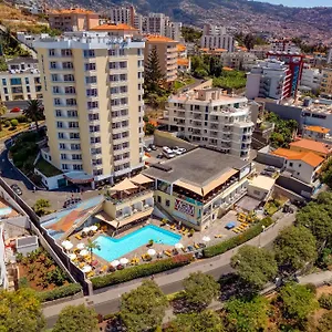 4* Szálloda Muthu Raga Madeira